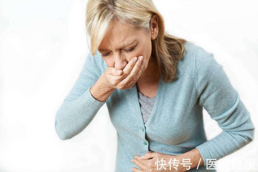 胃下垂有什么表现和症状(胃下垂时，身体或有4个症状表现，注意这3点或能调理)