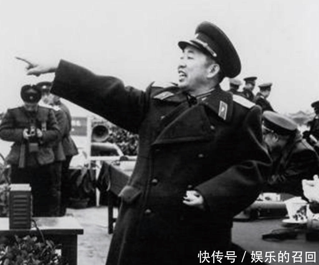  上将|他是脾气最差的上将, 身边的秘书都拿他没办法, 只能顺着他