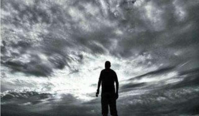  惊天|两起惊天骗局告破，27万人损失261亿，老板小学文化……