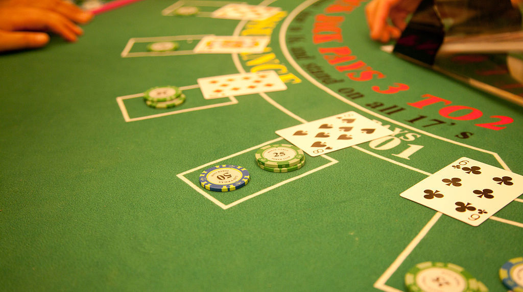  朋友|半年向我借了三次钱，这样的朋友能否继续交往