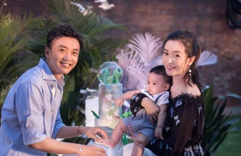 野餐|李晟妈妈野餐摔倒，放言要回家，李佳航想要岳母开心还得下功夫