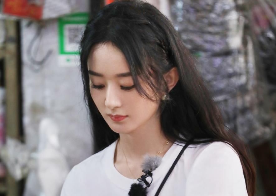  播出|演员的“照妖镜”，《中餐厅》仅播出两期，赵丽颖塑造的形象崩了