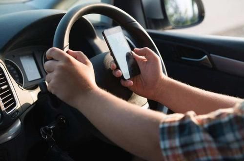  导航|开车用手机导航被罚200，交警：记住了，看见几次罚几次