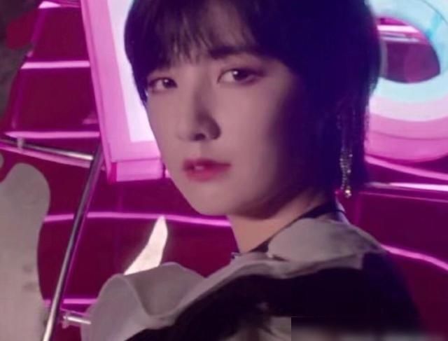  硬糖|硬糖少女被质疑没人气，新MV上线，表现不错却无热搜