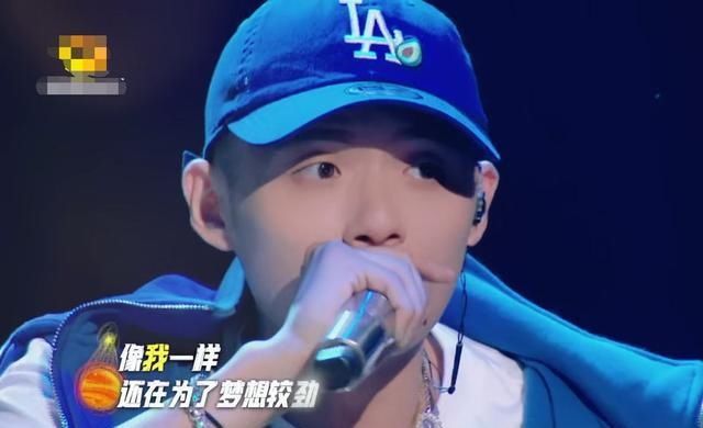  Freeout|《说唱听我的》冠军出炉，决赛成Freeout主场，JD“一穿四”碾压