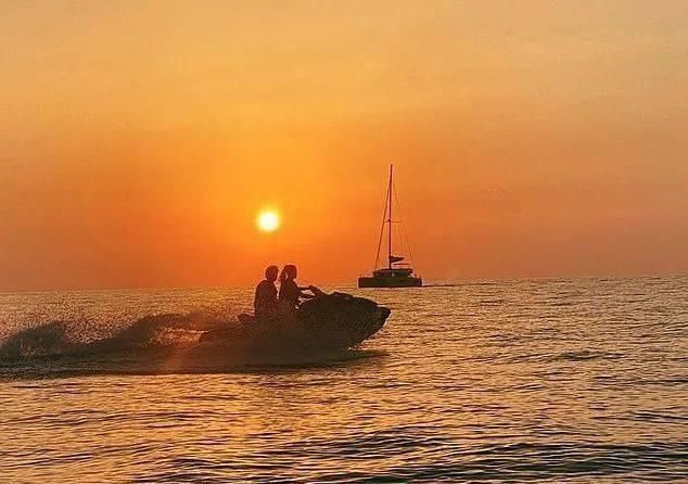  再续|荷兰弟恋情官宣？！全员脱单的漫威男神片单，让我们荧幕再续“罗曼史” | 周末影院