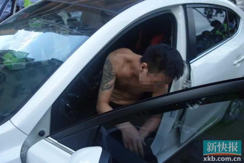  查车|男子醉驾将车停路中间睡着 警察查车竟说停车后才喝酒