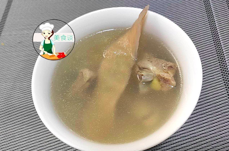 样食|入秋后,煲鸡汤多加这4样食材,鲜甜滋补不上火,大人小孩都爱喝