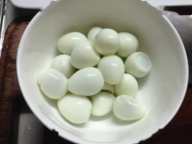  指甲|这样剥板栗，1秒钟剥一个，轻松剥壳还不伤指甲！