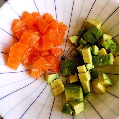  百吉福芝士|牛油果三文鱼芝士开放式三明治