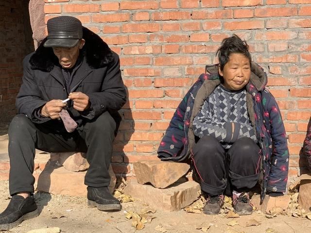 老人|三位老人的悲惨结局提醒大家：你年轻时有多蛮横，晚景就有多凄凉