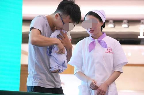 重男轻女|“今天出生的全是男宝,真怪”,宝妈听到护士闲聊,眉头突然一紧