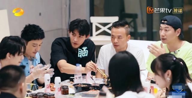  中餐厅|王俊凯回归《中餐厅》，为了让小凯多吃几口饭菜，林述巍操碎了心