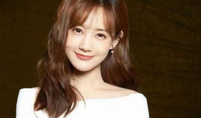  嘉宾|李一桐去过相亲节目？看到和她牵手的男嘉宾，娱乐圈是一个圈