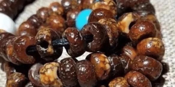  值钱|老星月菩提手串真的很值钱吗？和新料价格相差百倍，成交量说明了一切