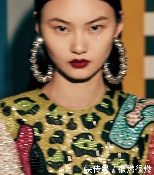 时装周|刘雯接班人原来是她?新一代的国模之光,还是亚洲唯一登上顶级大刊的国模?