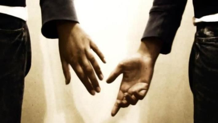 请柬|结婚请柬都发给亲戚朋友了,最后却因为10万块彩礼分手了。