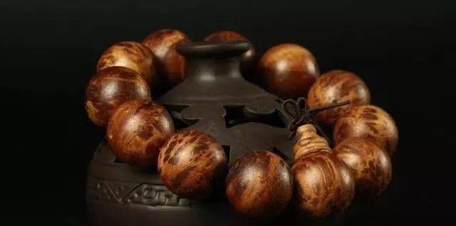  手串|好汉必备的六款香味文玩手串