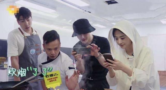  们可以看到|《中餐厅》张亮做糖醋排骨，看清无滤镜食物后，网友：难怪差评！