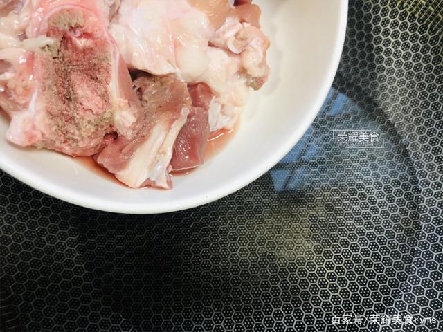  少不了|立秋后，汤水要多喝，一碗广式霸王花汤更是少不了，让它为你护航