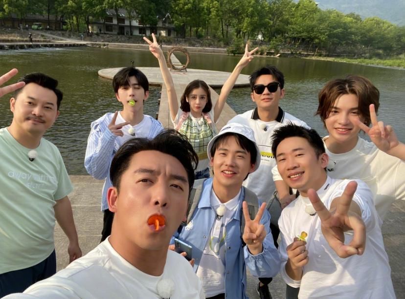  奔跑|《奔跑吧》第100期播出，郑恺发文感叹：他是唯一全程不缺席的人