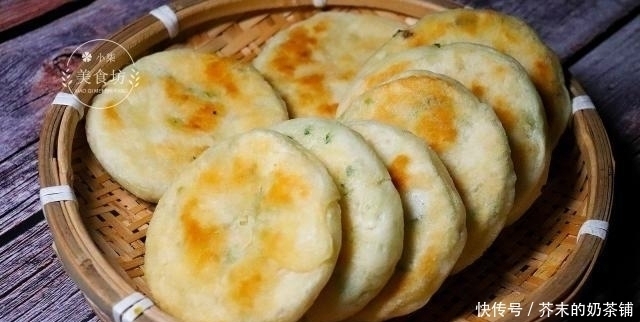 不硬|教你葱花发面饼做法,不用揉面,筷子一搅,松软好吃,凉了也不硬