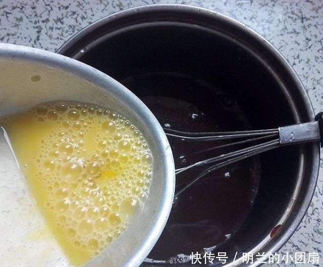  无油|脆皮糯米糕，无油无水，脆皮软糯，爆香可口