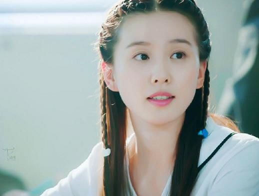 刘诗诗|女星的学生旧照，李沁古灵精怪，看到刘诗诗：没少被男孩追吧！