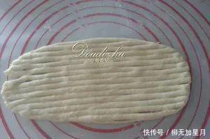  网纹|对自己宠爱一点，来份网纹果酱夹心面包