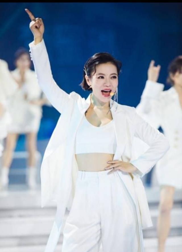  反而|被淘汰反而走红？《浪姐》终究陷入僵局，走上了“烂尾”之路