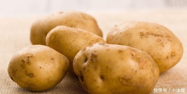 切成|炒土豆丝时,先放醋还是后放醋?多数人都放错了,难怪不好吃