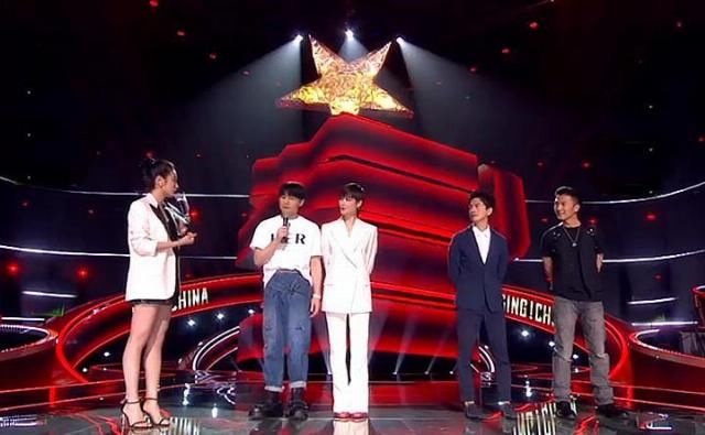  李宇春|《中国好声音》发布会，主持人遭李健“斥责”，李荣浩贴脸怼