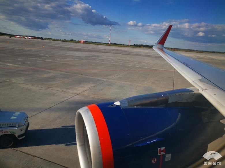 好看|拔草俄航95周年彩绘机！外观和机舱超好看，难怪有近9成上座率