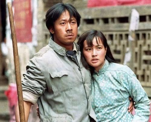  们两|为爱把房都卖了，他却劈腿宁静，刘晓庆的报复堪称＂教科书＂