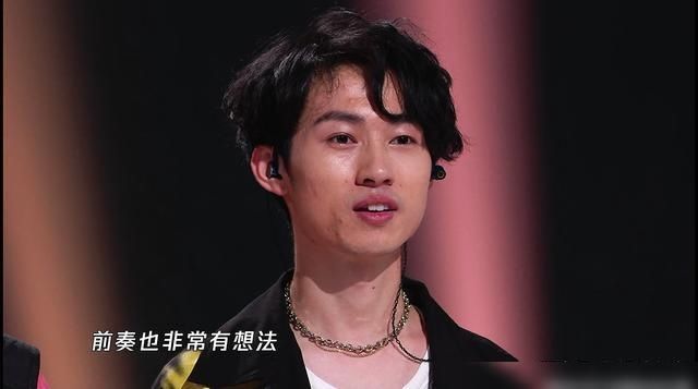成于|《明日之子》水果成于主唱；银河败于主唱；廖俊涛的声音躁不起来