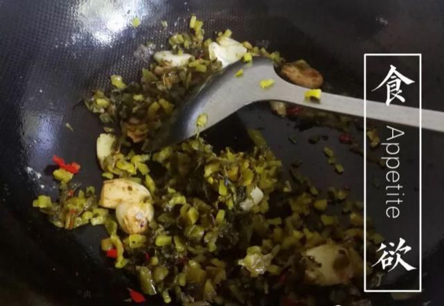 雪菜|能让亿万富翁都排队去吃的面,汤鲜味美,还这么简单