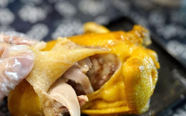  不用|电饭锅版盐焗鸡, 不用放一粒盐, 营养好味道香, 超级简单