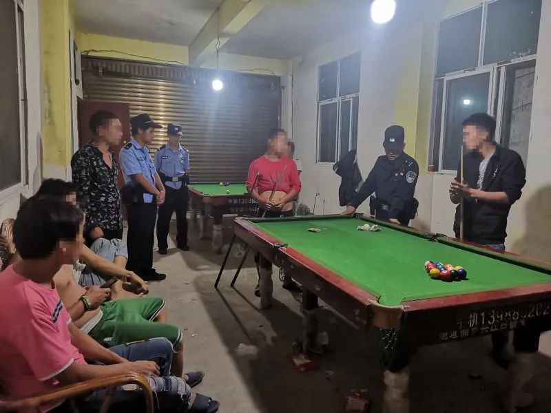  台球|民警发现村民利用台球赌博果断进行处罚