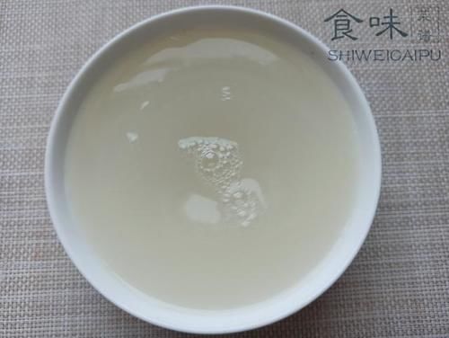  特别|蒸馒头时，别只会放酵母粉，老师傅教你一招，暄软蓬松，特别好吃