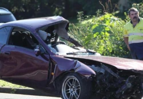  驾车|Hurstville P牌司机驾车撞上电线杆！19岁乘客当场死亡