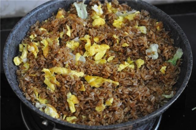 适量|?蛋炒饭,不要直接下锅!教您一妙招,米饭更入味、弹牙劲道