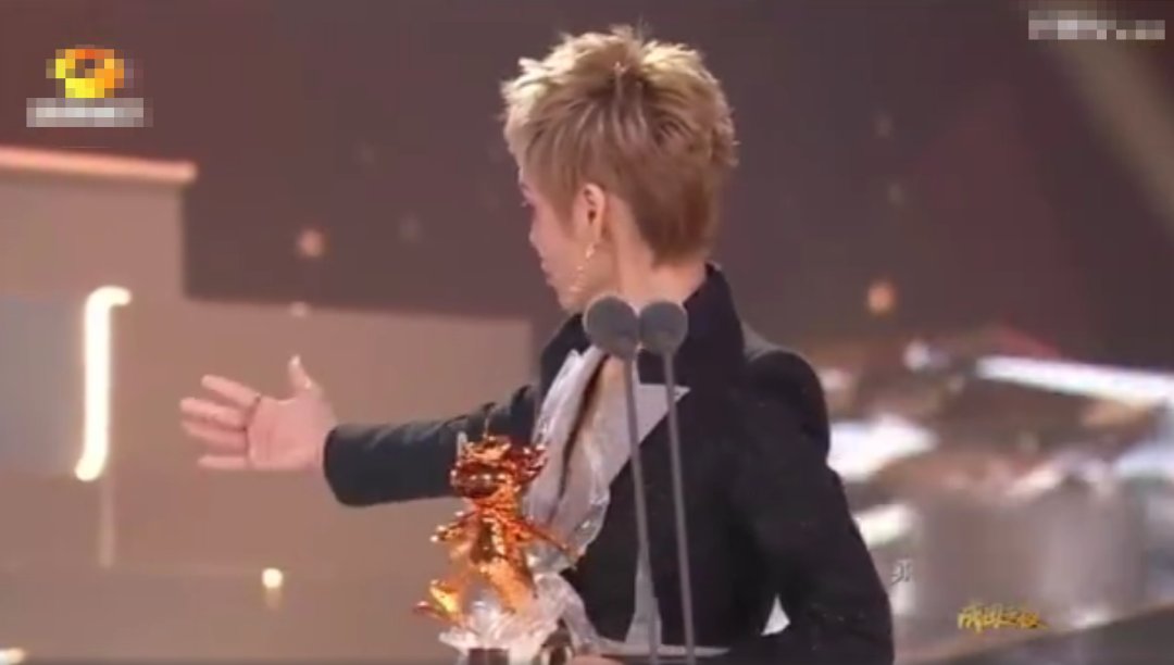  宁静|成团第一天就搞内讧？有点尴尬