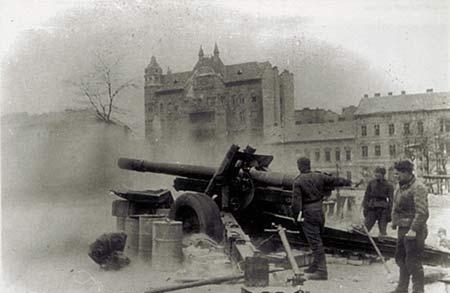 消耗|看二战时期苏军火炮数量和弹药产量最后一战这样消耗弹药