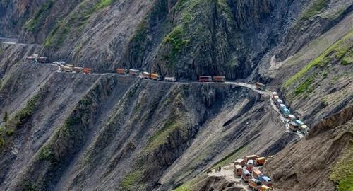  不了|一盆凉水泼下来，外国专家称：一旦开火印度军队抵抗不了几天