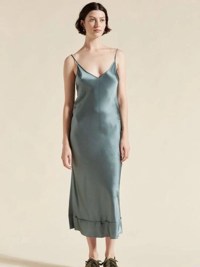 换装|唱出换装神曲《Maria》的华莎，穿衣到底有多百变？