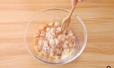 不用|夏天最适合这样吃肉,搭配黄瓜一起炒,补水还美白,不用担心吃了会长胖