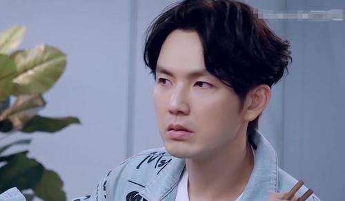  来自|《街舞3》90％流量来自4位队长，在很多人心中，街舞难登大雅之堂