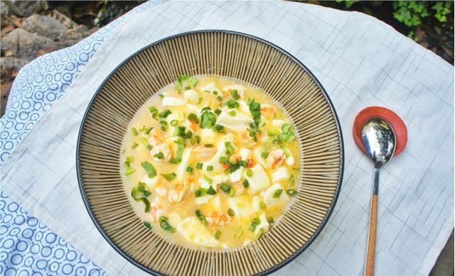 口感|大虾和豆腐这样吃，1周3顿也不会腻，营养口感双翻倍