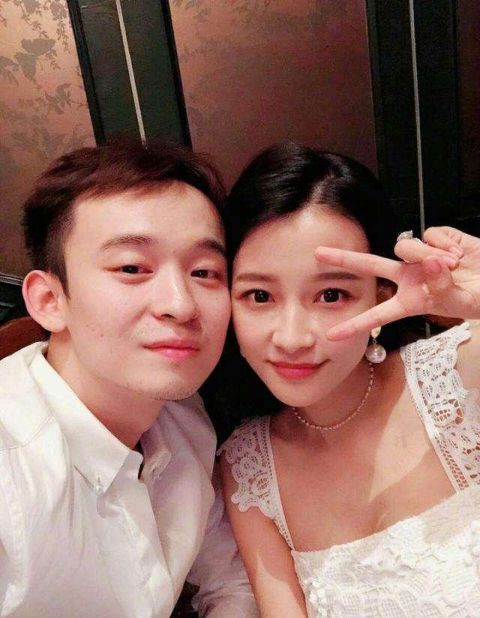  近照|孙怡晒近照自夸小仙女，细腰盈盈力破二胎传闻