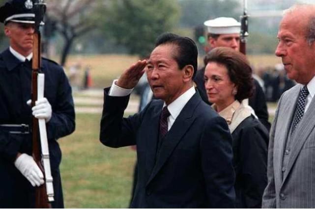  世界|被称为“世界第一巨贪”，贪污黄金按吨记，国家经济都被拖垮